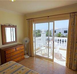 4 Bedroom Villa with Pool in Costa Teguise, Sleeps 8-9